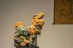 清代琉璃兽
